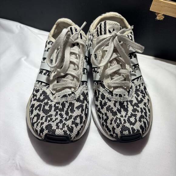 Size 6 - adidas Swift Run X Animal Print Cheetah Sneakers - Picture 1 of 13